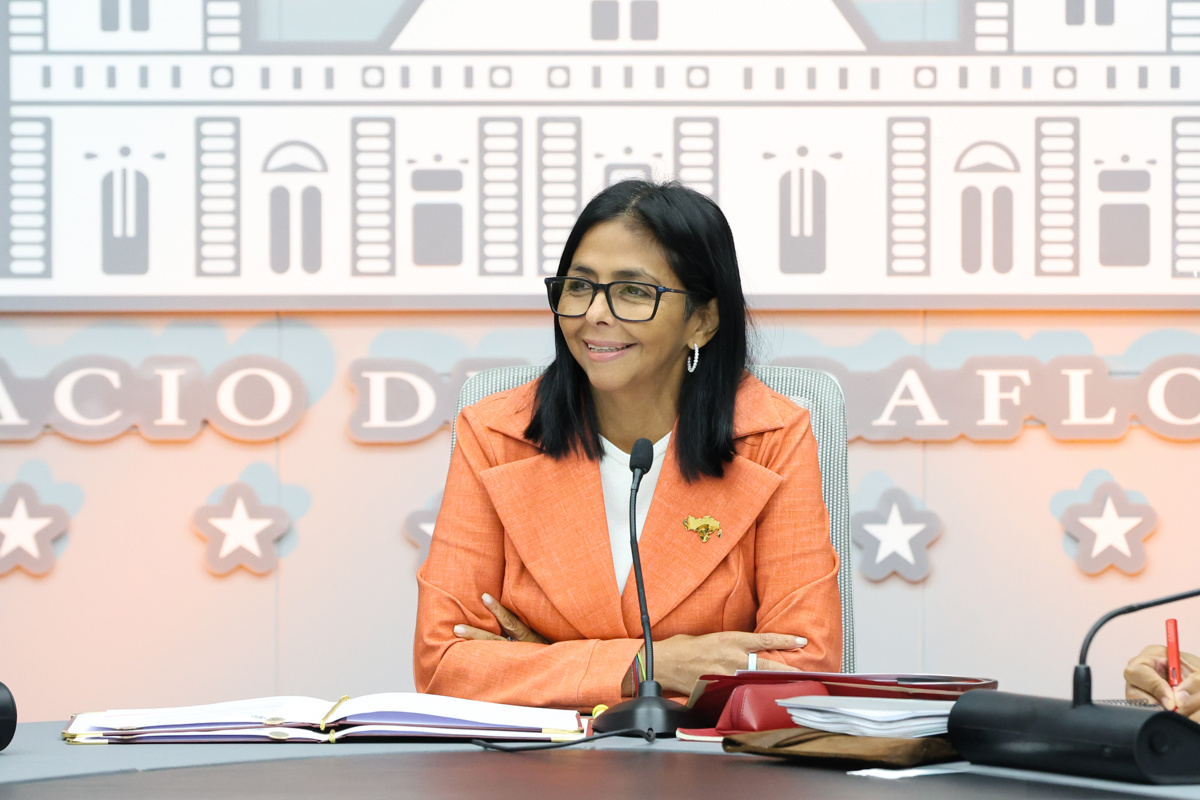 El chavismo se aferra al poder: ABC de Paraguay analiza la parálisis institucional en Venezuela