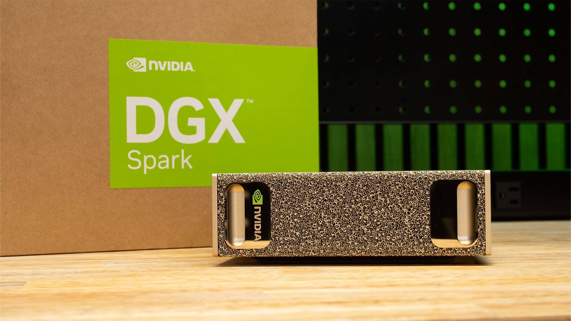 Nvidia desafía a Intel y AMD con el lanzamiento de superchip RTX Spark