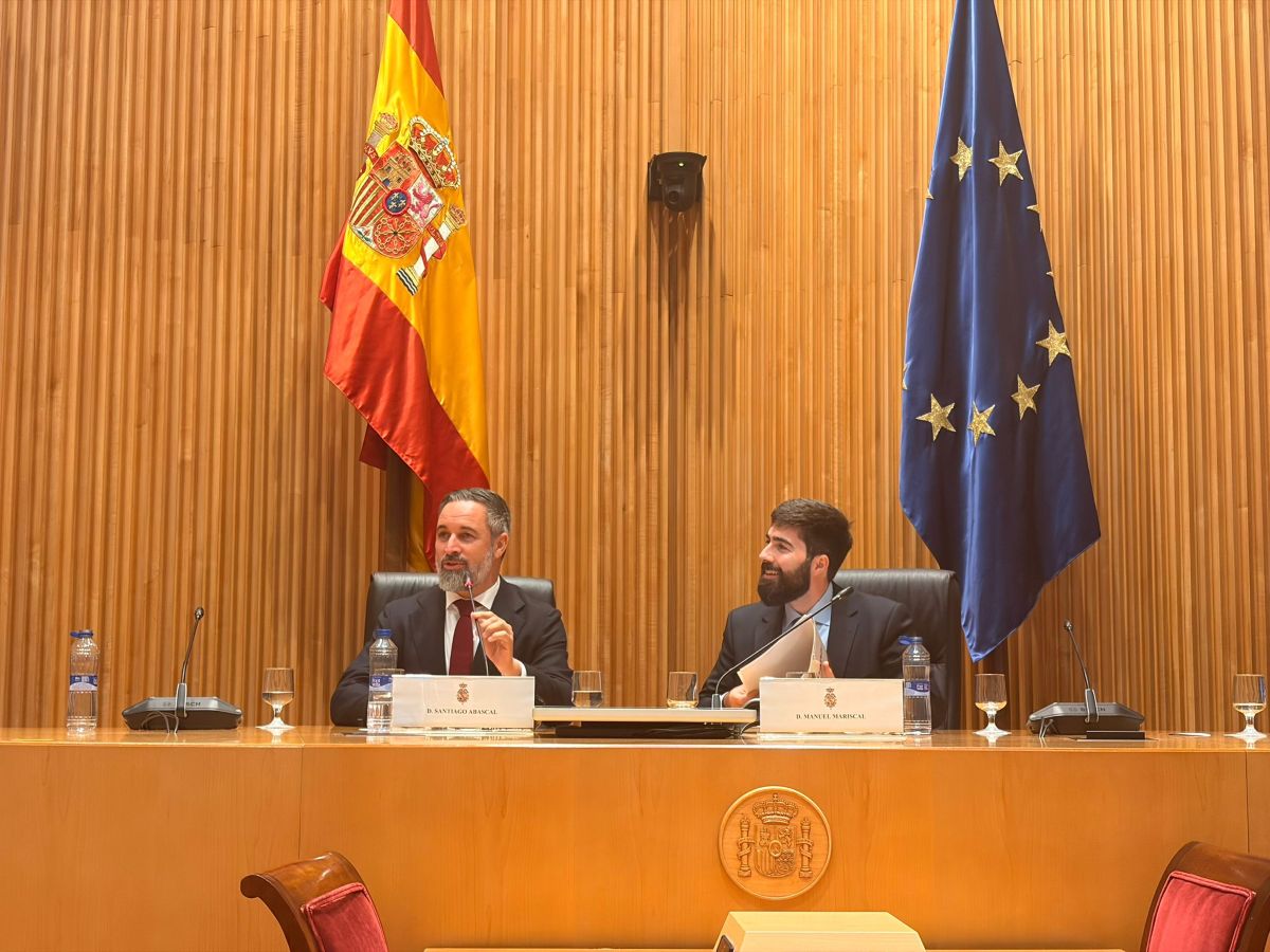 Vox denuncia en el Congreso español la censura de Pedro Sánchez y la amenaza de control sobre las redes sociales en sus II Jornadas de Libertad de Expresión