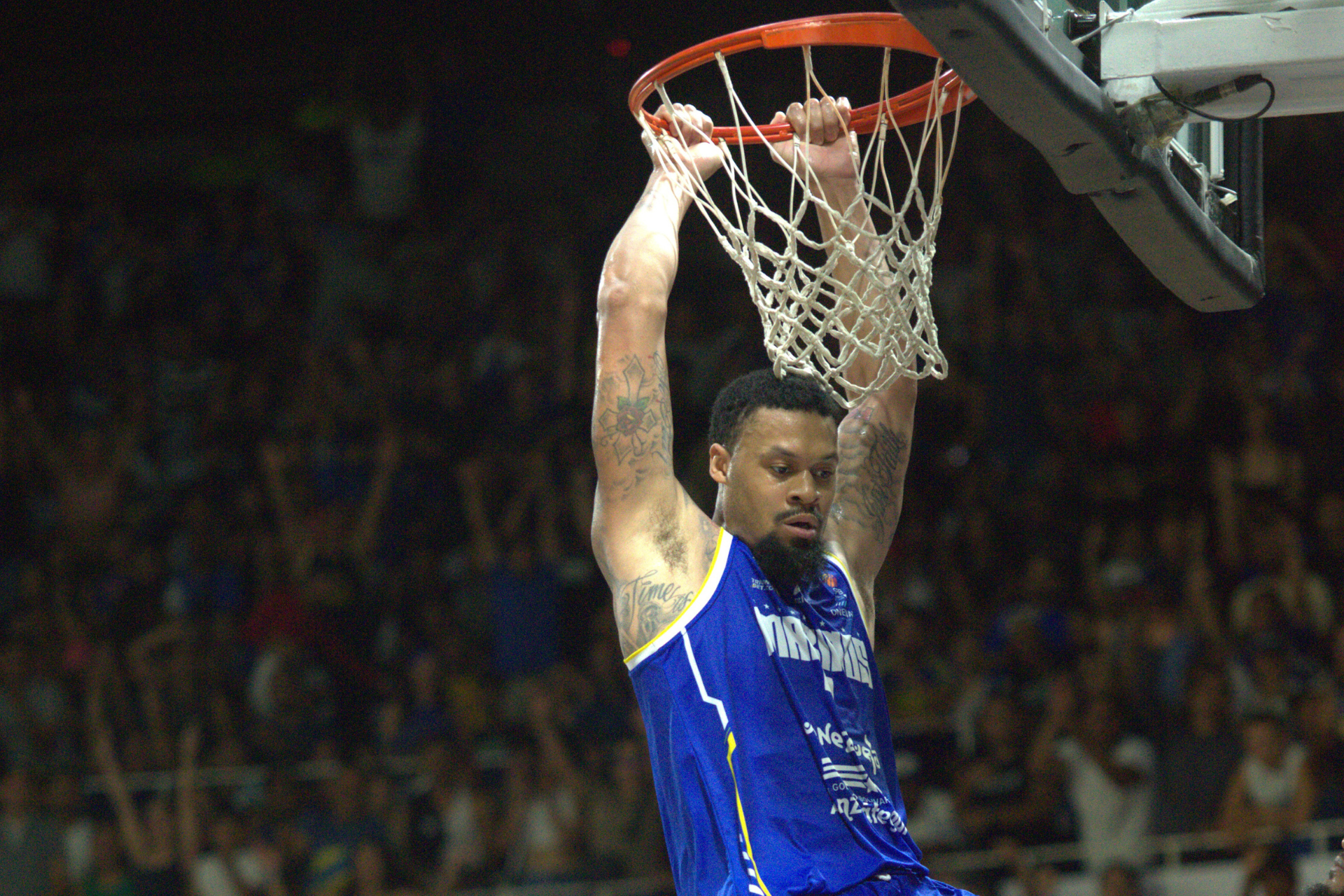 Marinos está a un paso de la final en la Superliga Profesional de Baloncesto