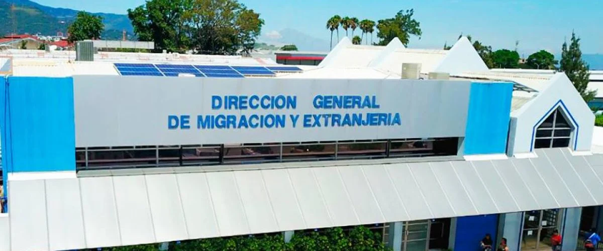 Costa Rica regularizará a solicitantes de refugio de Venezuela