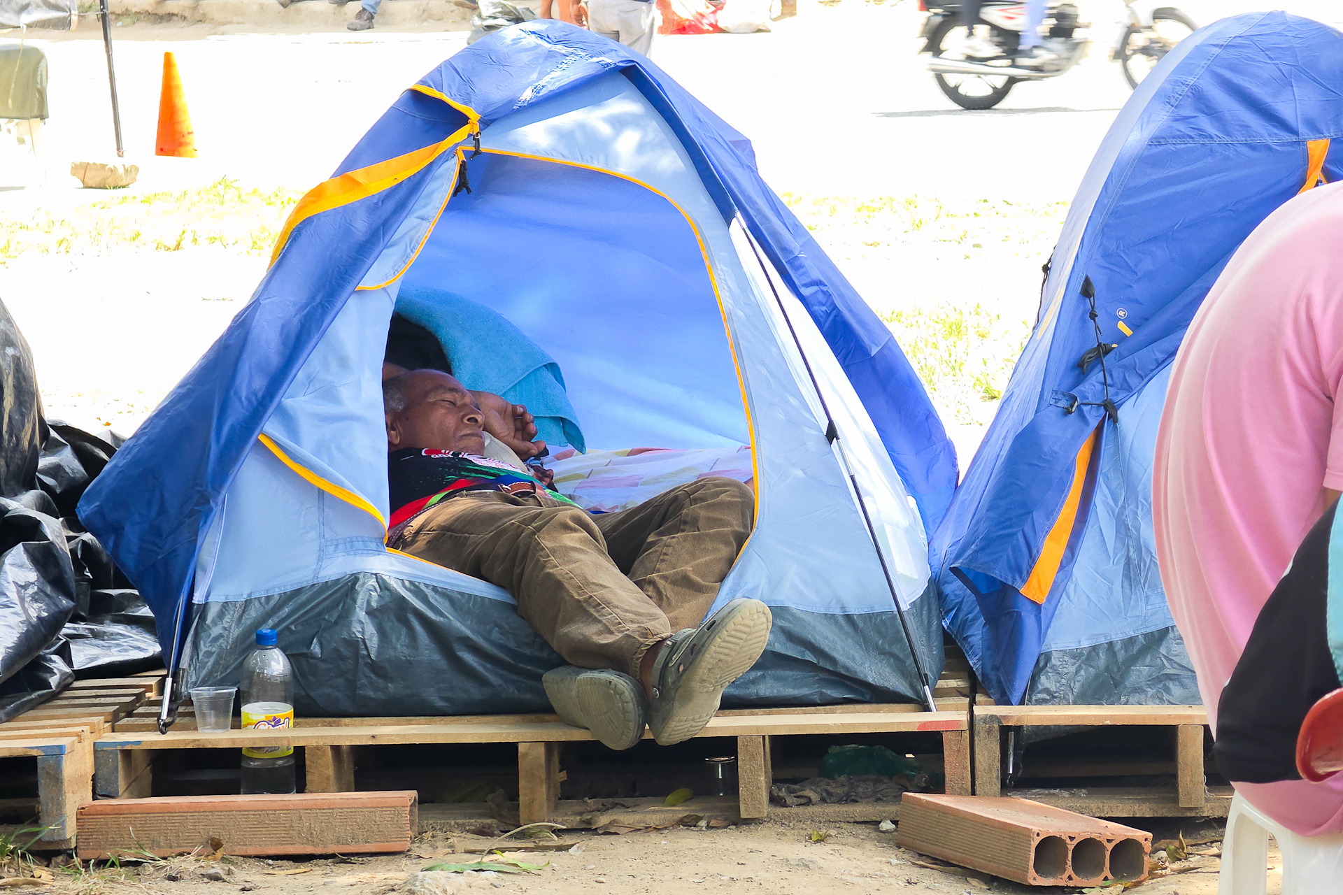 La vida en el campamento del Rodeo I, en el estado Miranda | El Nacional/Ezequiel Carías 