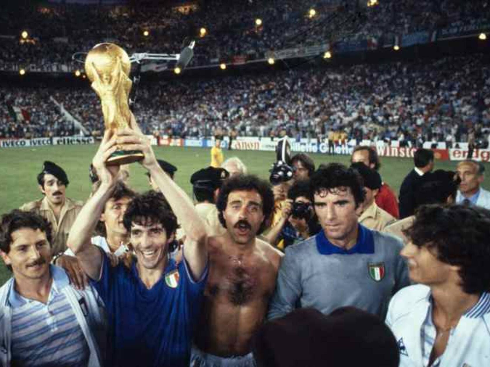 Paolo Rossi y sus goles tardíos, pero de campeón