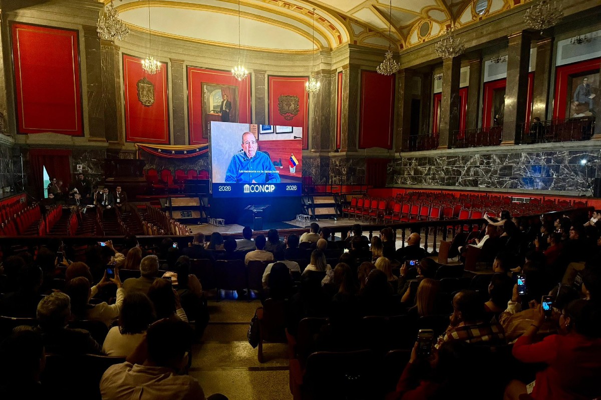 Edmundo González destaca el valor del debate para el futuro de Venezuela tras participar en el Concip III