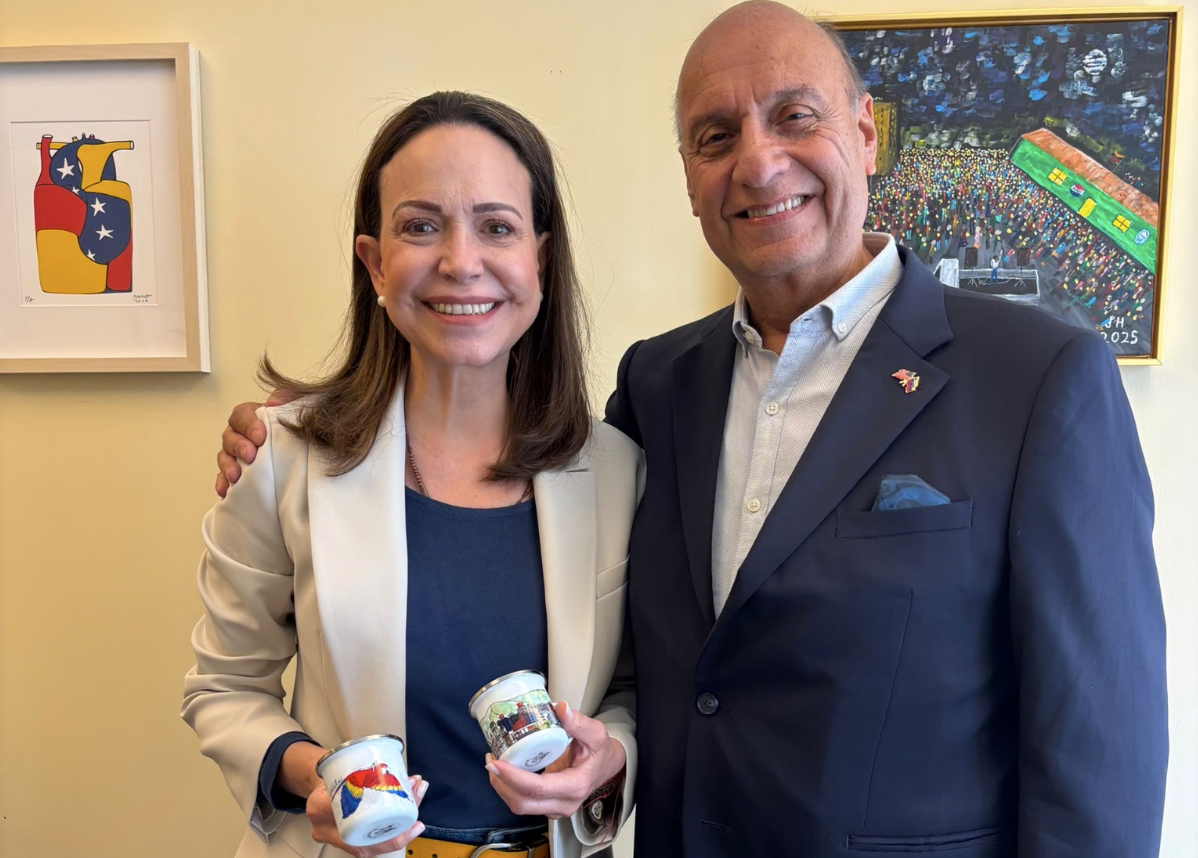 Williams Dávila se reencuentra con María Corina Ma