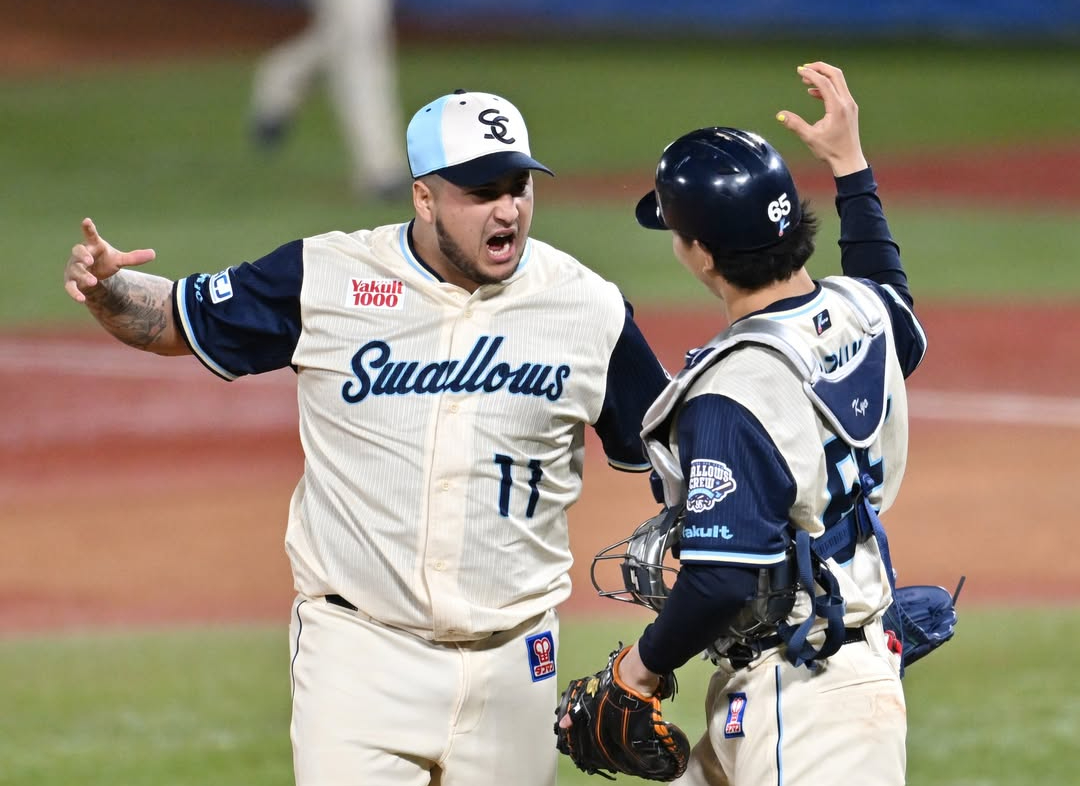 El nuevo imperio de los apagafuegos venezolanos en el beisbol de Japón