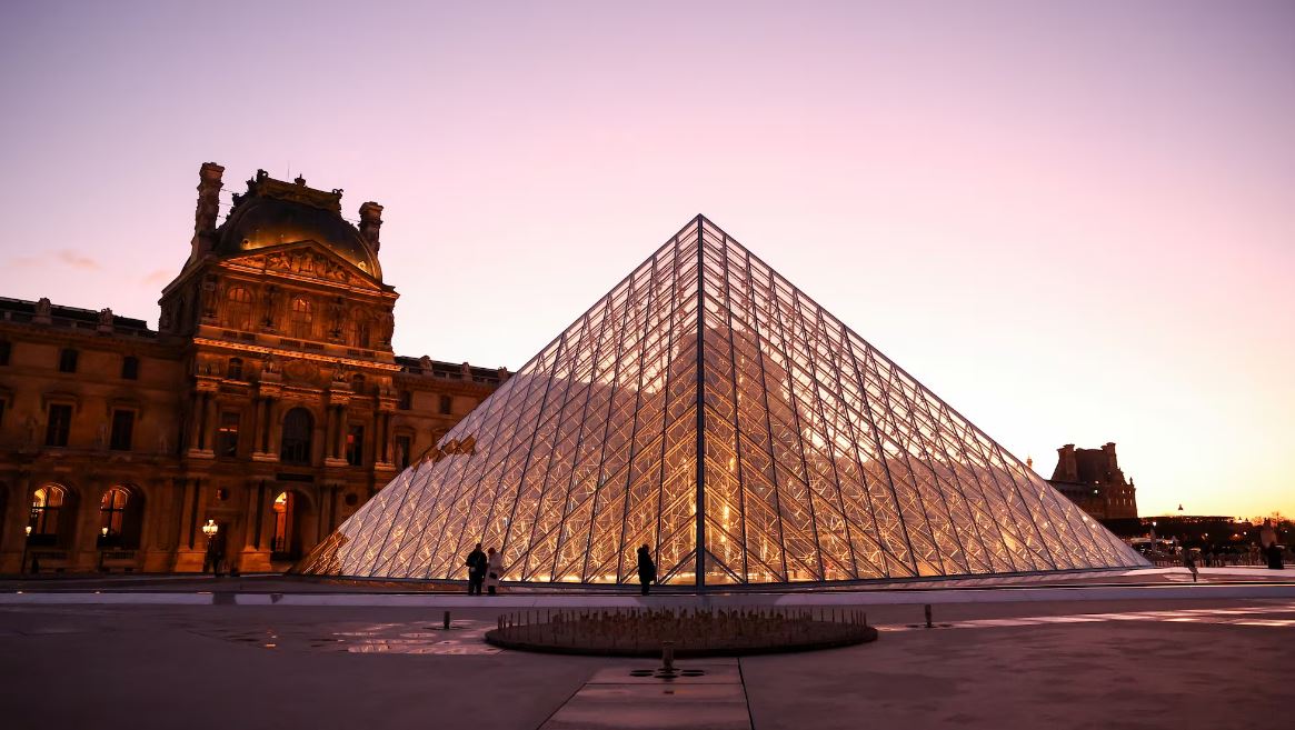 El Louvre al límite: el museo necesita una avalancha de inversiones
