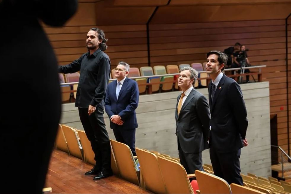 John Barrett visitó la sede de El Sistema en Caracas