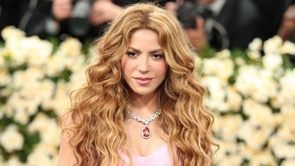 ¿Nuevo romance?: Shakira fue captada en un cita con Manuel García-Rulfo