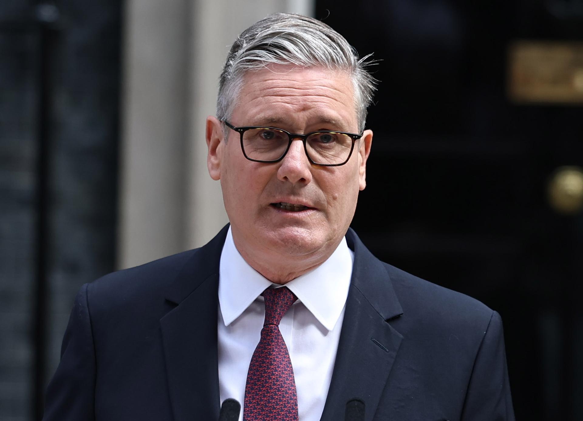 El primer ministro británico, Keir Starmer, anunció su dimisión
