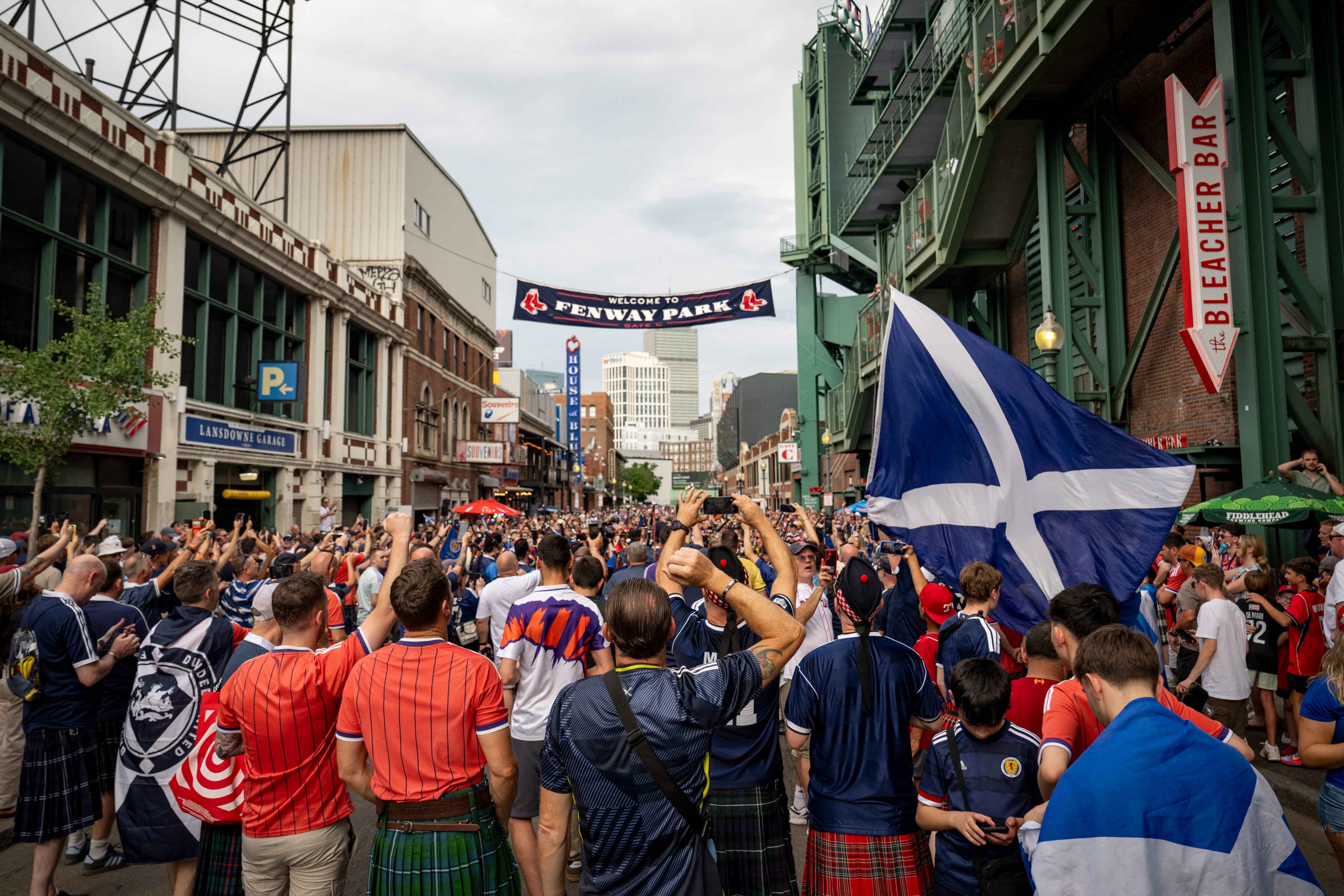 Boston “no olvidará pronto” el paso de la afición de Escocia