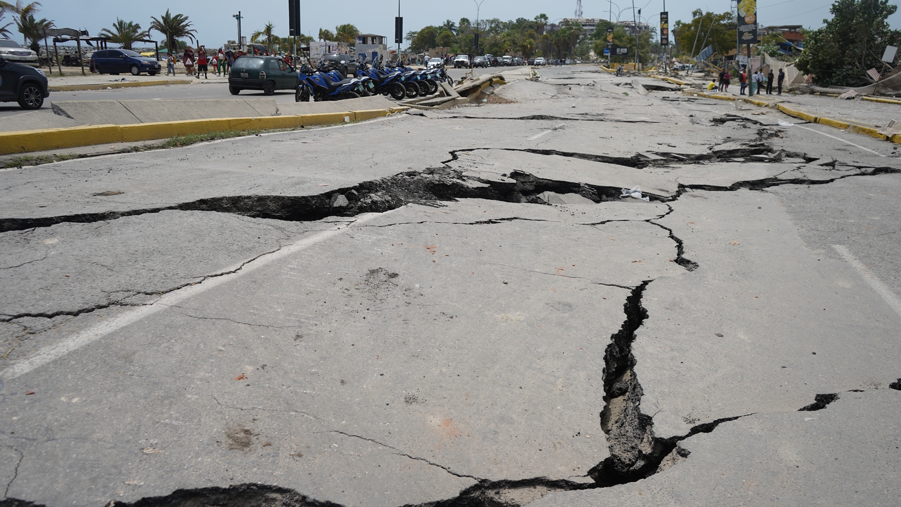 Las primeras horas en La Guaira tras los fuertes terremotos: “Lo que pedimos es ayuda”