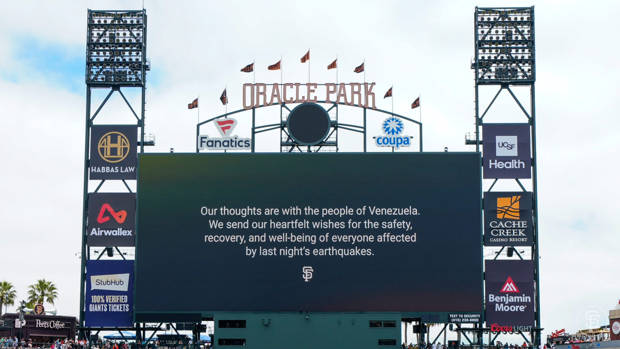 MLB guardó un minuto de silencio en todos los estadios en homenaje a víctimas del terremoto