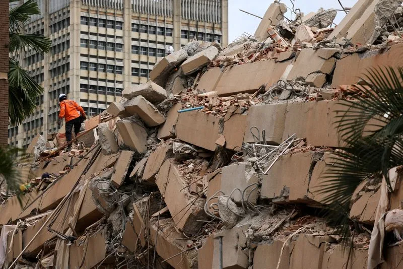 El abismo se abrió de verdad
