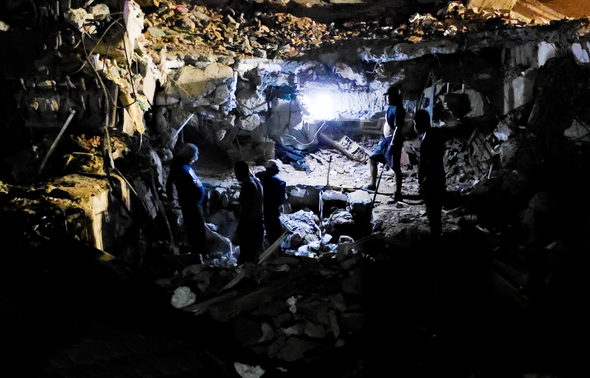 Sobrevivir a la noche, la otra tragedia en La Guaira