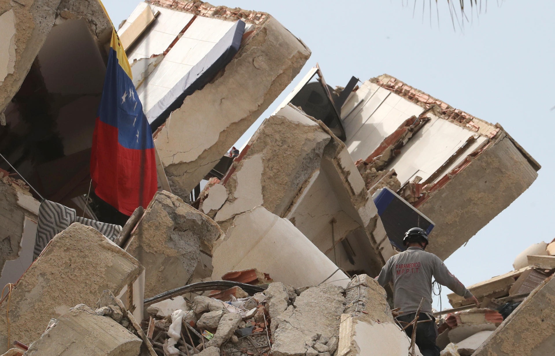 Ascendió a 34 el número de españoles fallecidos en terremotos en Venezuela