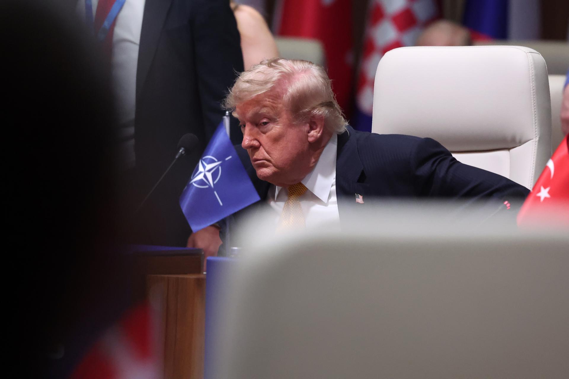 Trump dice que España es una "causa perdida" y pide cortar todo el comercio con el país
