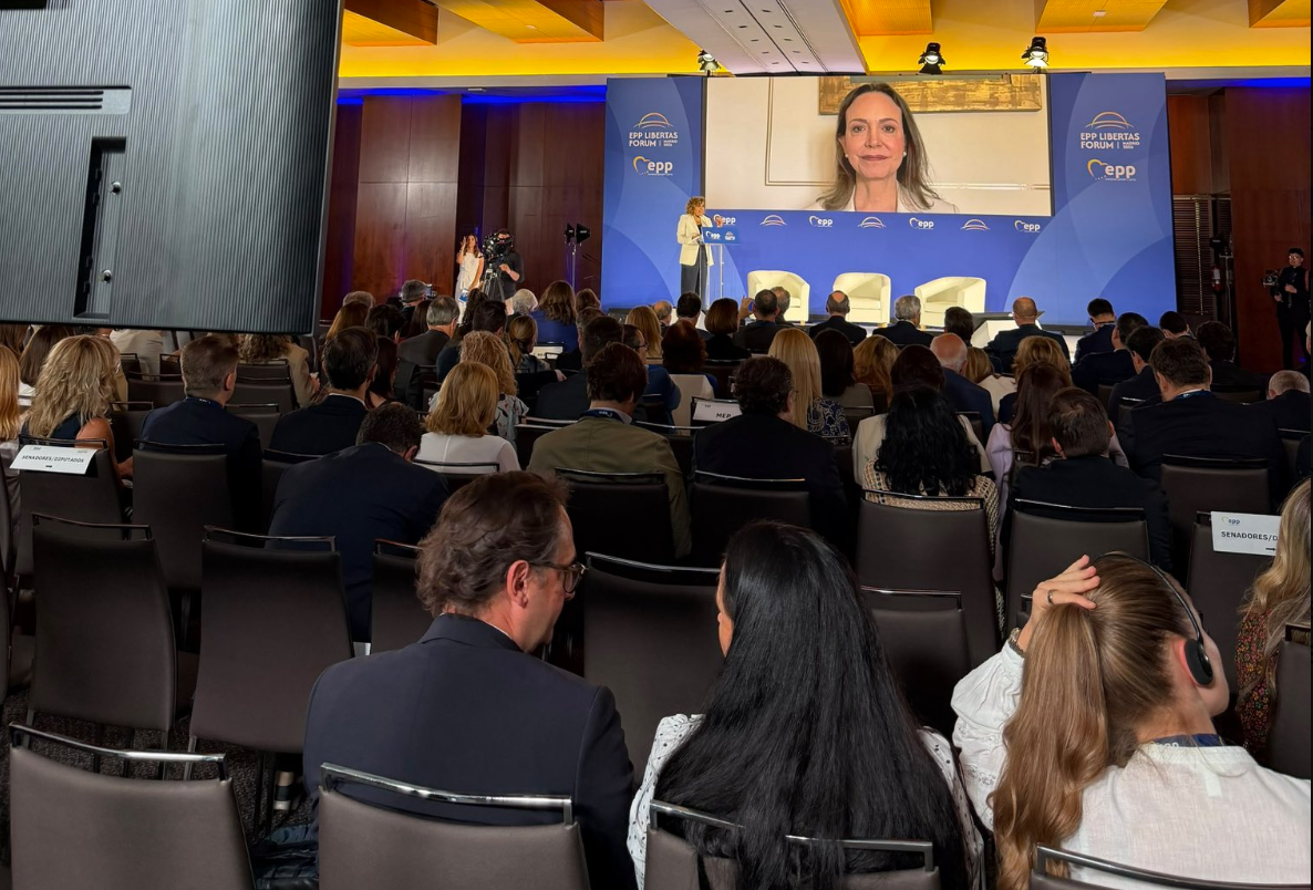 María Corina Machado ratifica su regreso a Venezuela y pide ayuda a Europa para la “reconstrucción democrática”