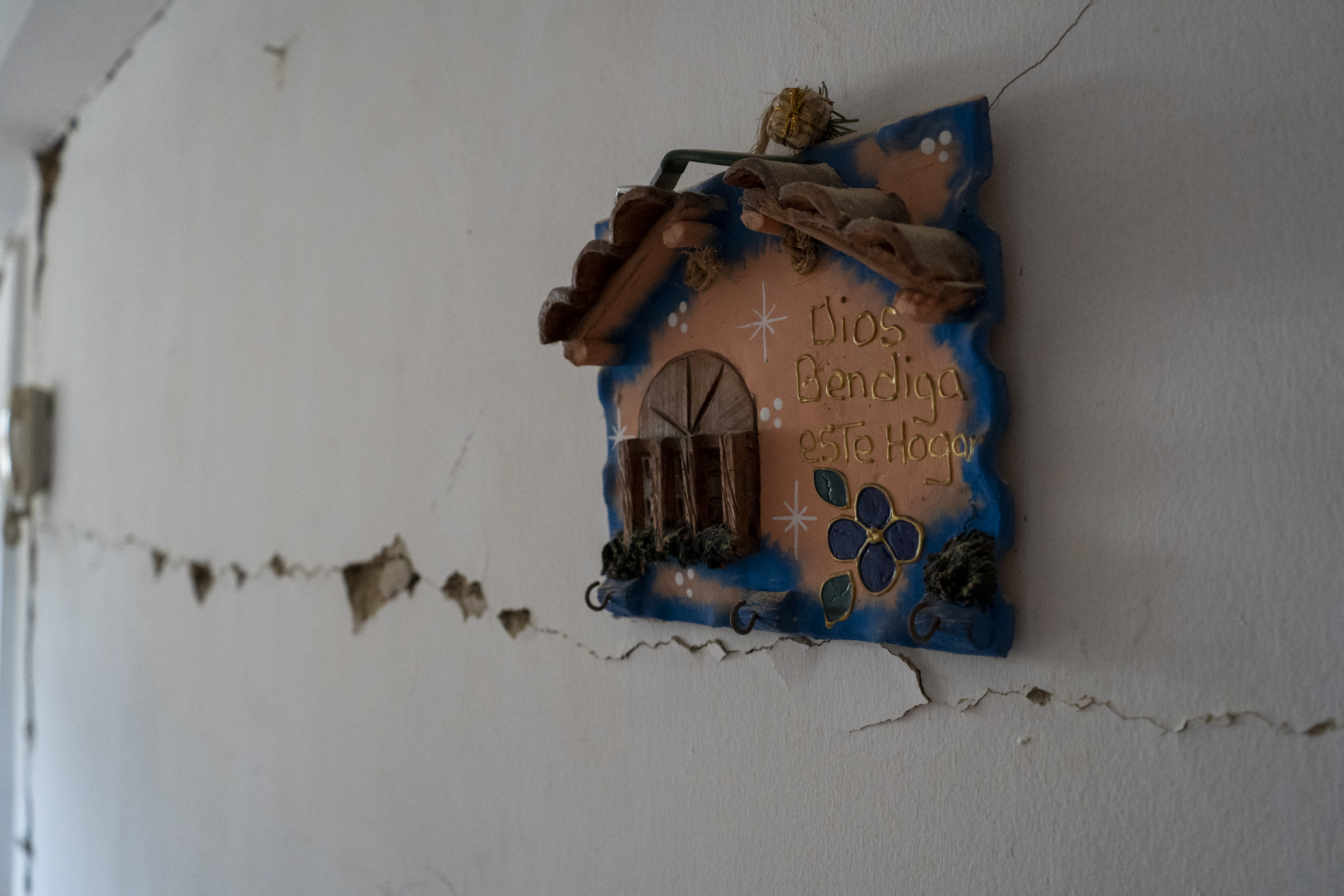 Los afectados por los terremotos en Guarenas y Guatire solo quieren volver a sentirse en casa