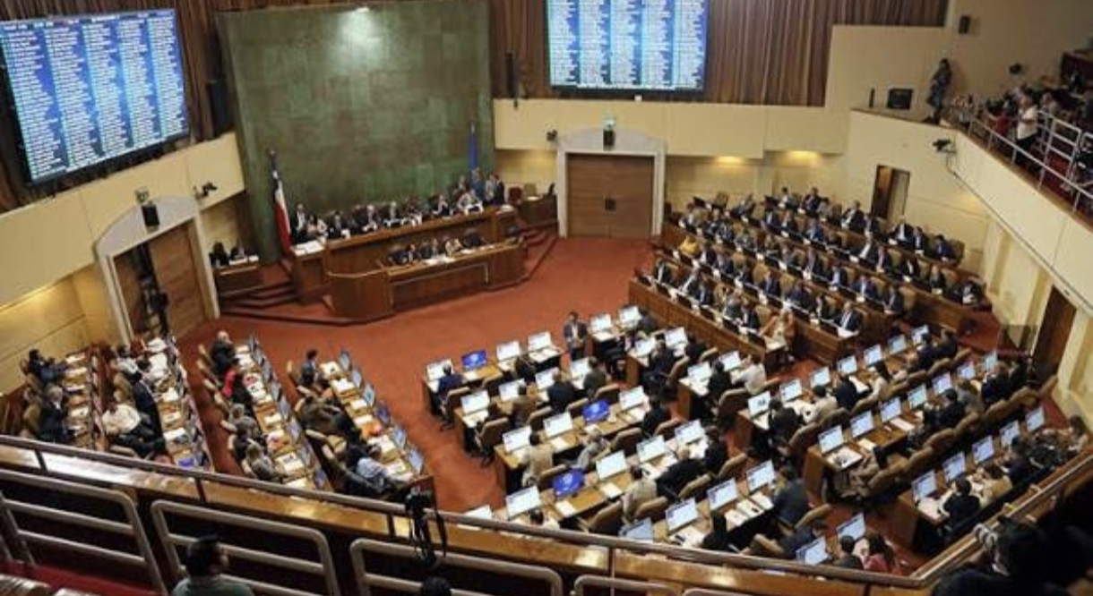 Congreso chileno aprueba reforma económica impulsada por José Antonio Kast