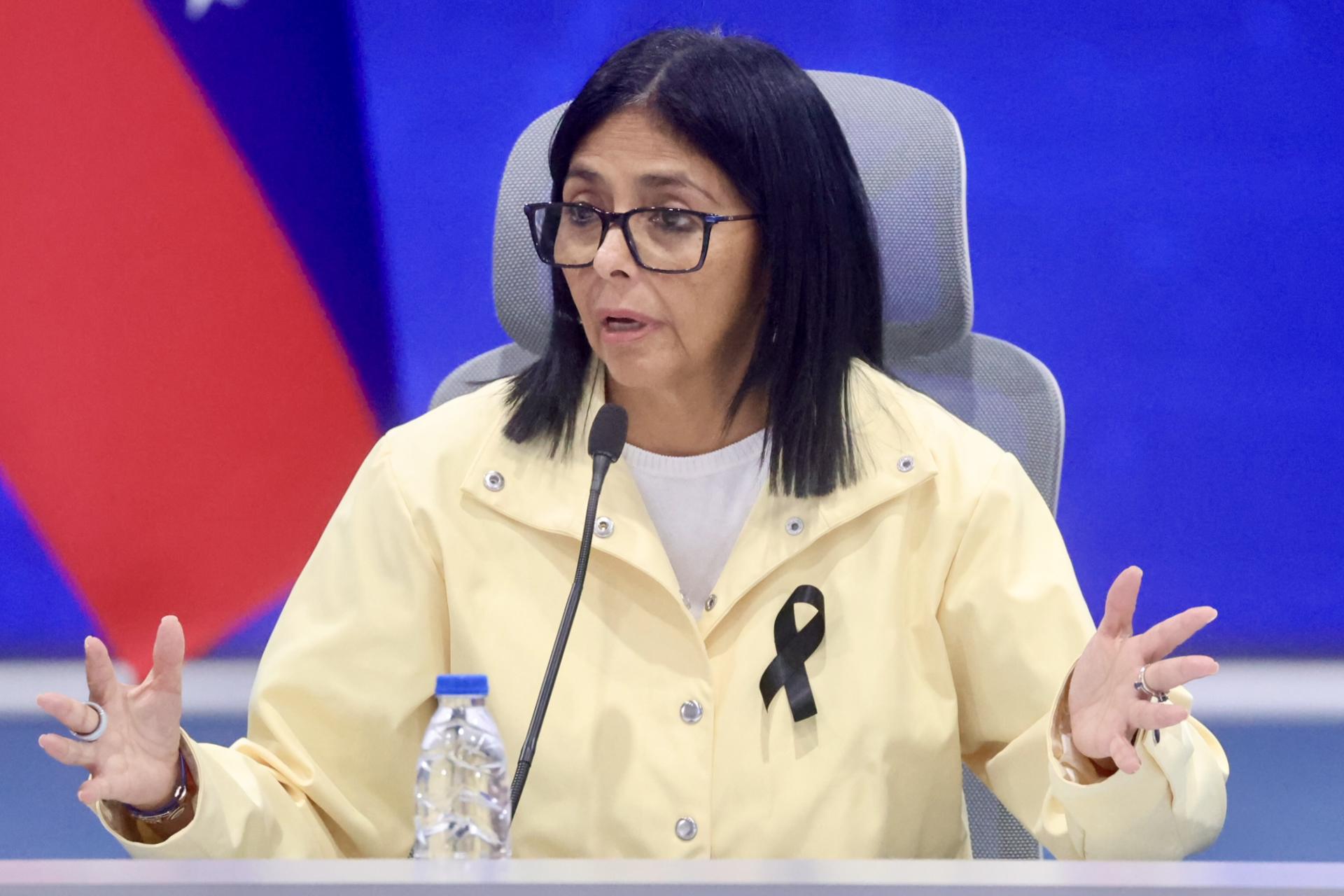 Delcy Rodríguez pidió ahorrar luz y agua por el fenómeno climático "Superniño"