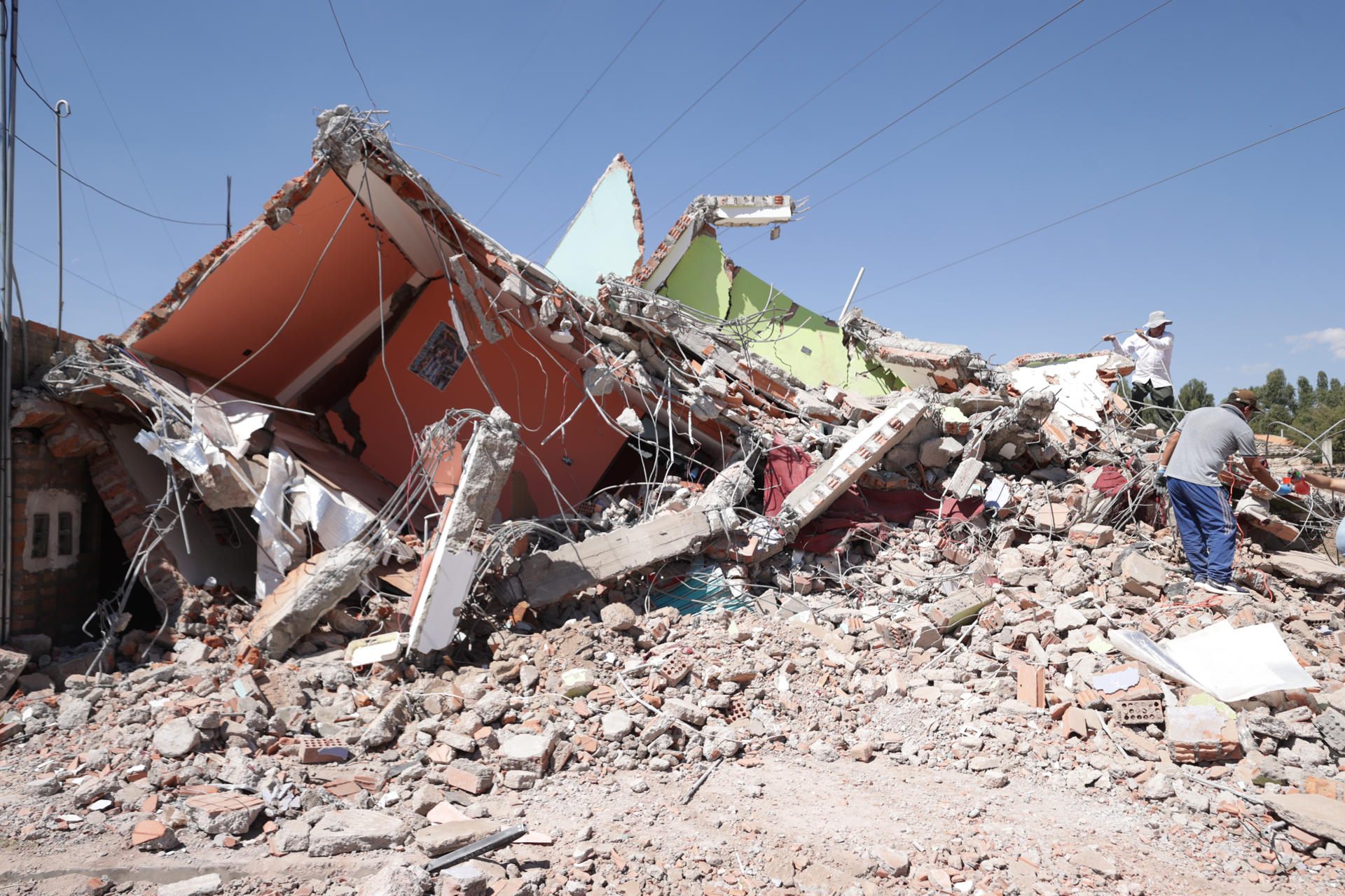 Científicos de Perú buscan determinar por qué el sismo de 5,1 en los Andes fue tan intenso