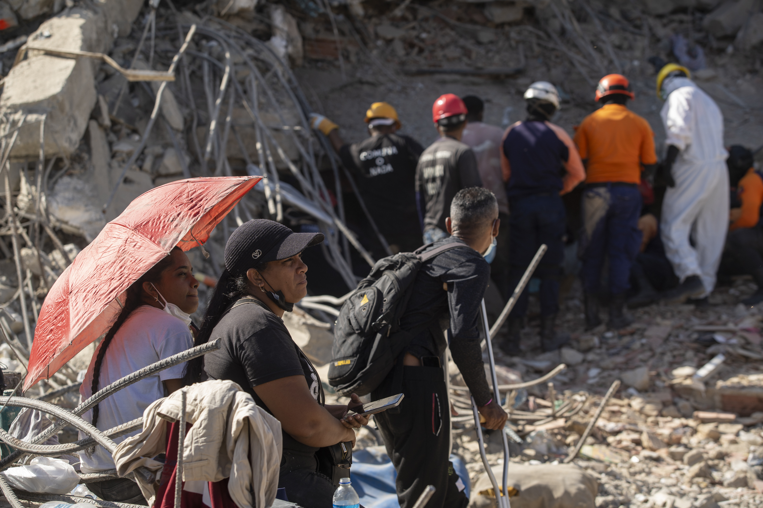 Familiares y voluntarios en la OPP 26 de Caraballeda, La Guaira
