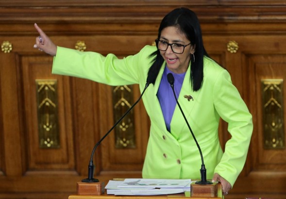 Las promesas del “nuevo momento político” no avanzan al ritmo que el país lo necesita