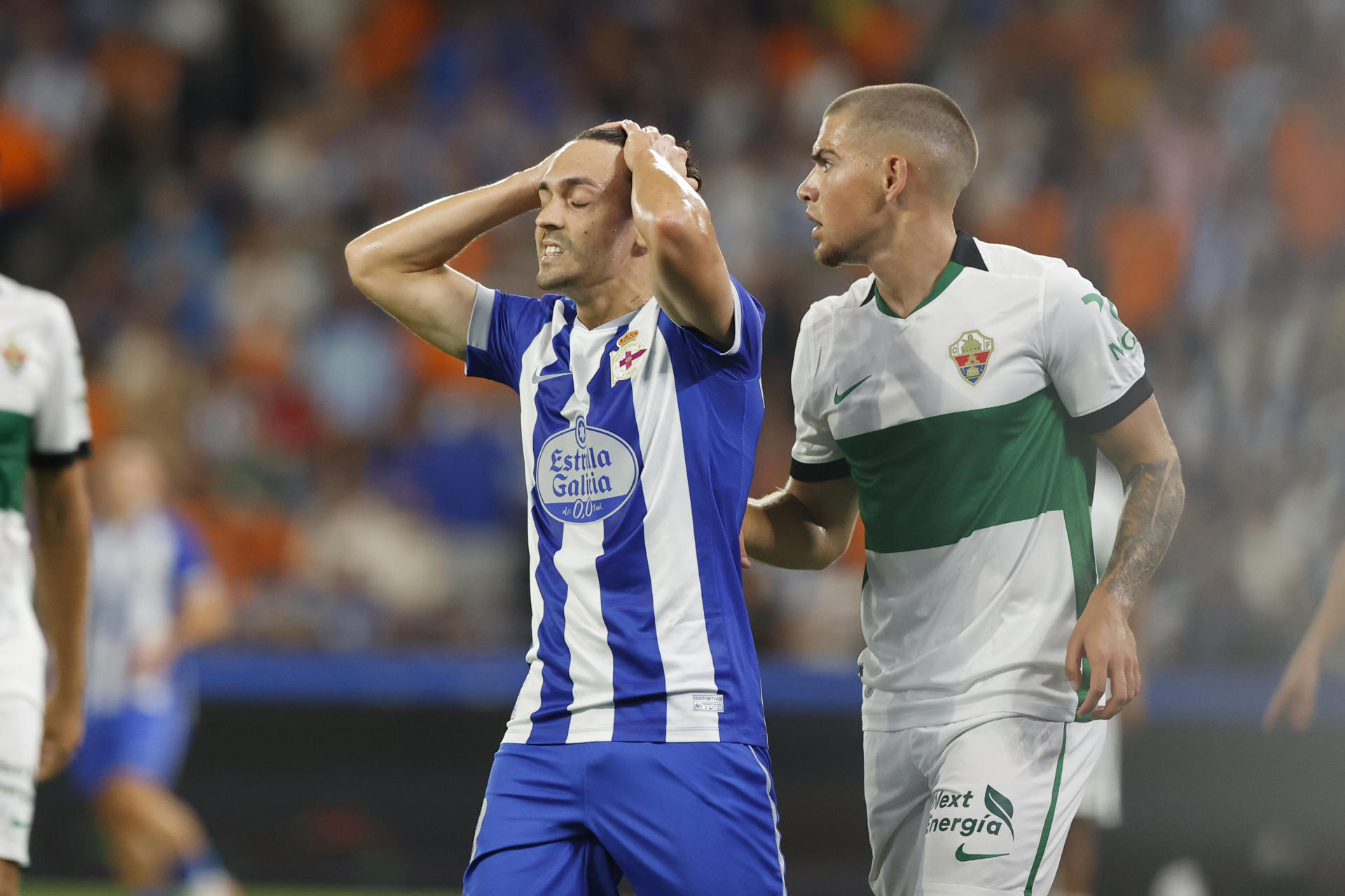 Deportivo La Coruña cầm hòa Elche trong trận ra mắt LaLiga sau 8 năm