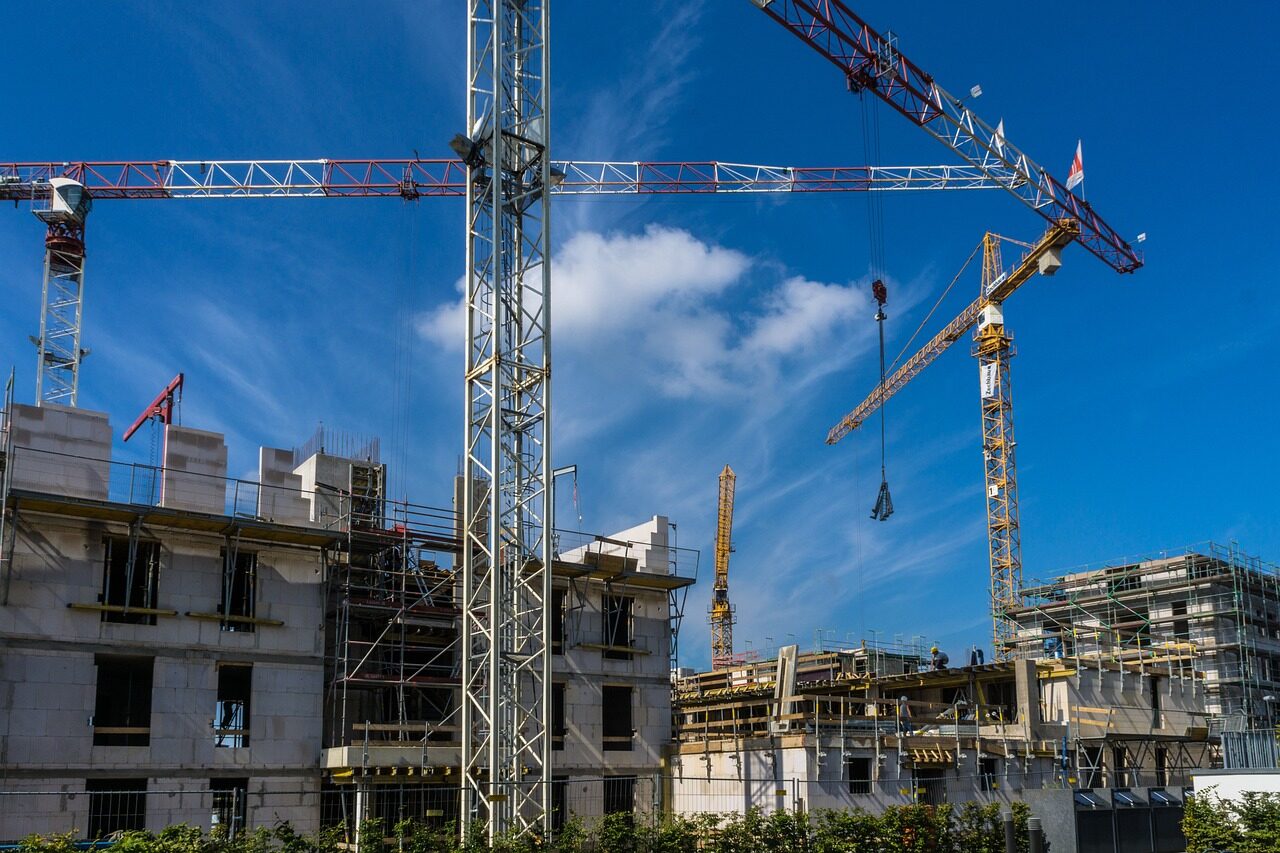 Faltan créditos en dólares para reactivar la construcción inmobiliaria, advierte el sector