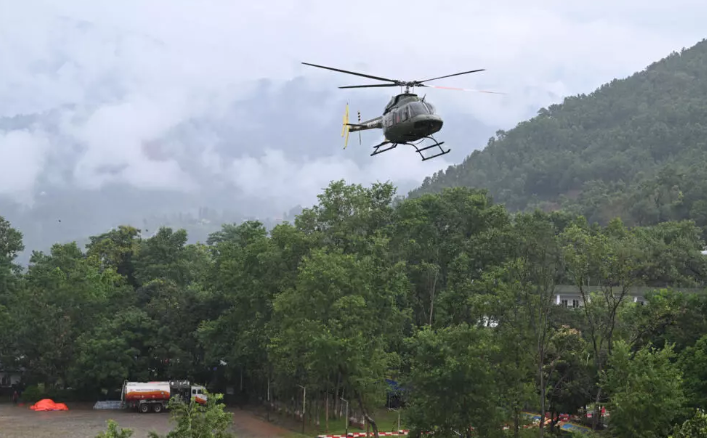 Amenaza de nuevas crecidas complican labores de rescate tras deslave en Nepal
