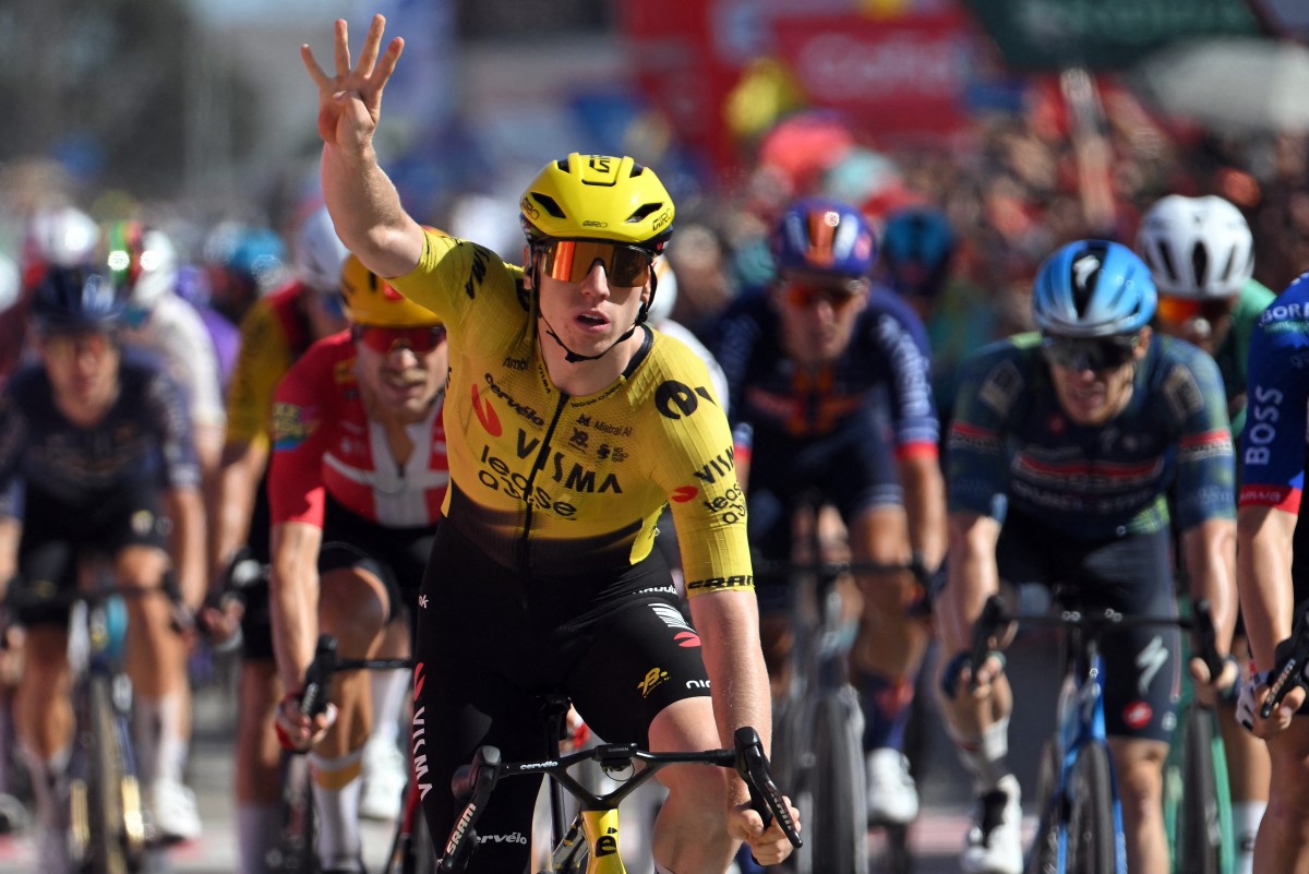 Matthew Brennan gana la décimo sexta etapa de la Vuelta a España