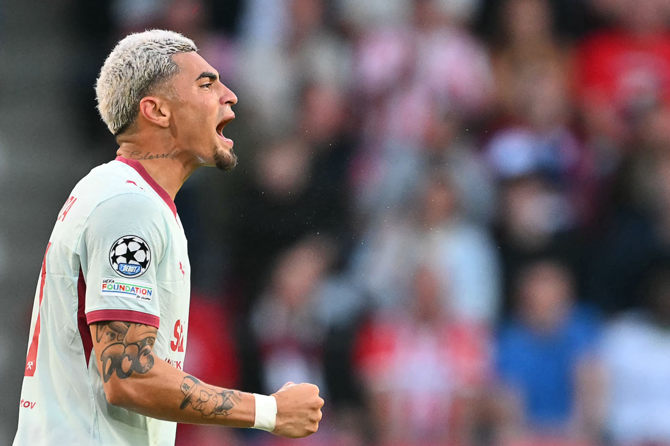 Gleiker Mendoza se estrena en la Champions League con un gol para el Shakhtar