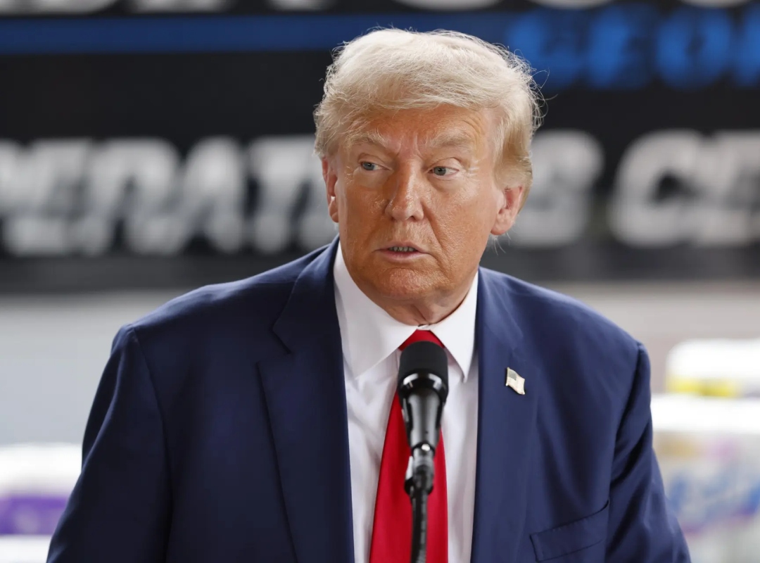 Trump cuestiona a María Elvira Salazar tras críticas a su política migratoria