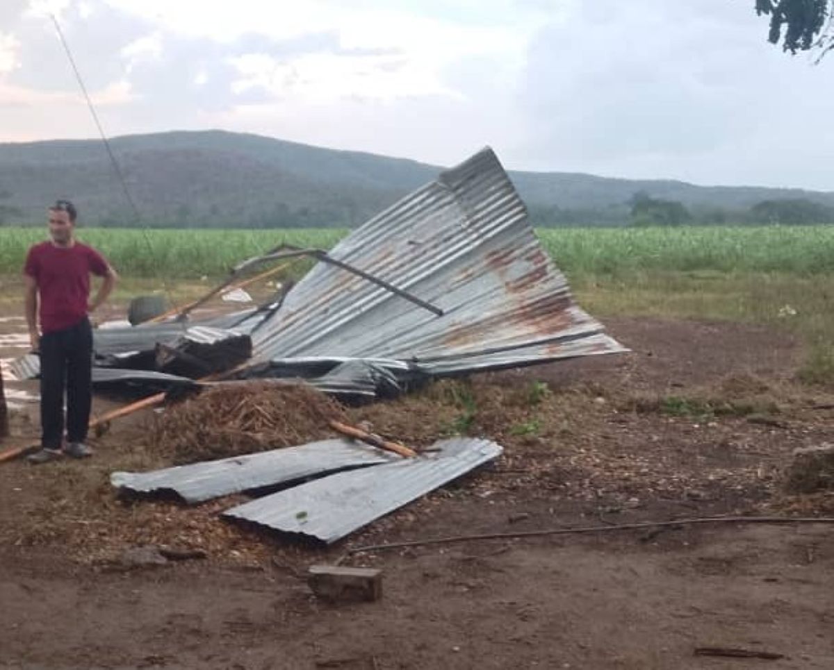 Lluvias y vendaval causan destrozos en la parroquia Cecilio Zubillaga de Lara