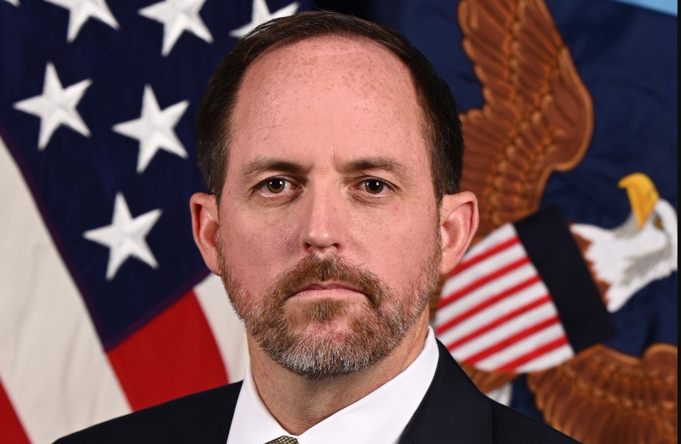 Subsecretario de Defensa de Estados Unidos habría visitado Venezuela para sostener encuentros