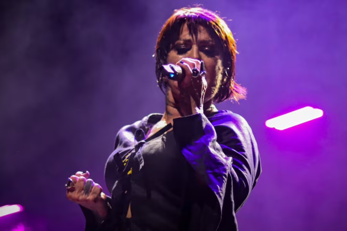 Alejandra Guzmán sufre accidente en pleno concierto y es hospitalizada: "Perdónenme, pero se me salió la cadera"