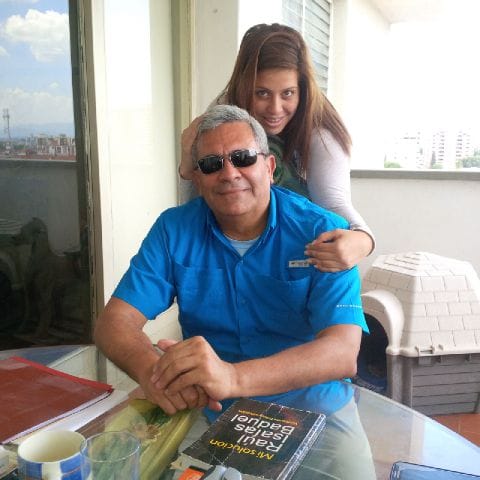 Andreina Baduel junto a su padre Raúl Isaías Baduel - Foto: Cortesía Andreína Baduel