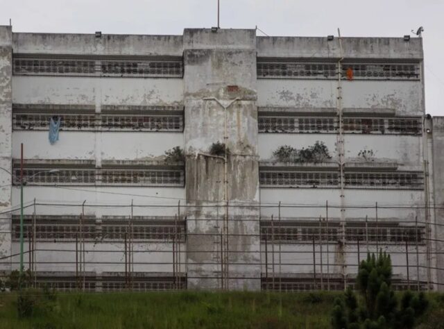 OVP reports cases of tuberculosis in prisons and calls for a medical care plan.
