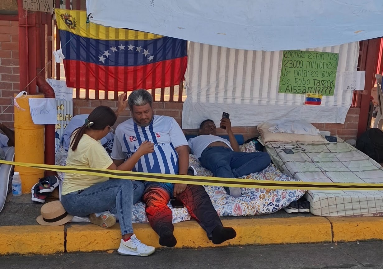 Photo : El Nacional Trabajadores y jubilados cvg huelga